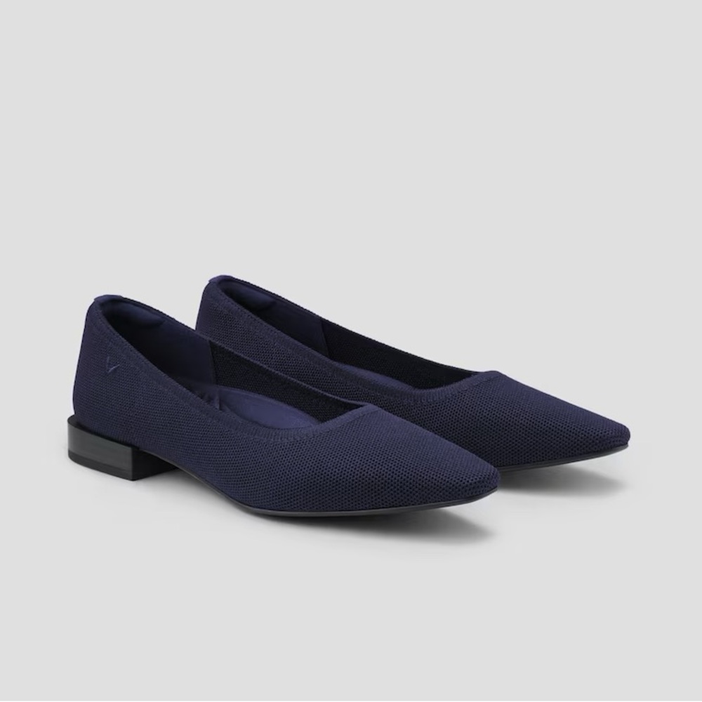 VIVAIA Minnie Pro - Small Square-Toe Heels Navy Blue
